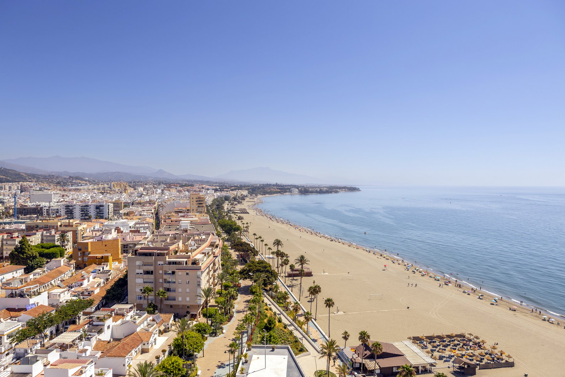 Las playas de Estepona incorporan 1.250 metros de pasarelas de hormigón
